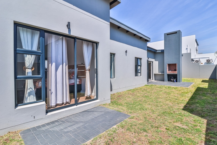 3 Bedroom Property for Sale in Sandown Western Cape